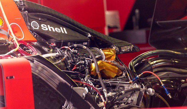 Varios equipos cuestionan la legalidad del motor Ferrari...