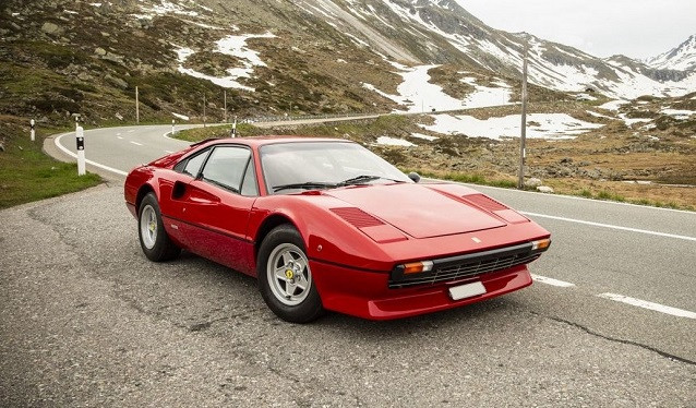 Un raro Ferrari 308 GTB “Vetroresina” sale a subasta