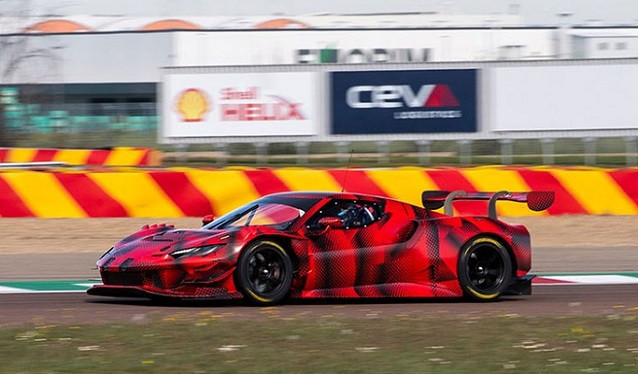 El nuevo Ferrari 296 GT3 debuta en Fiorano…
