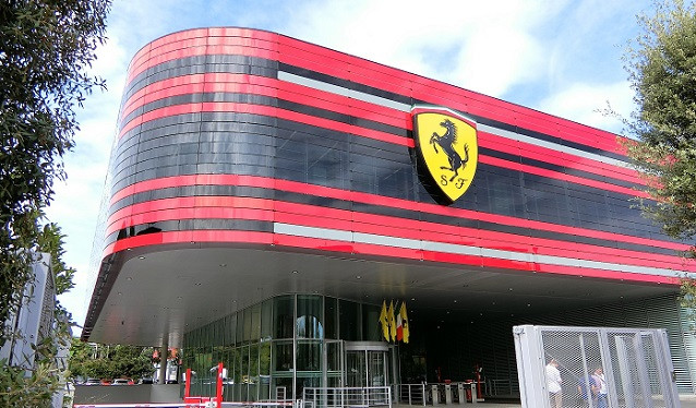 Este lunes comienza en Ferrari la era Vasseur…