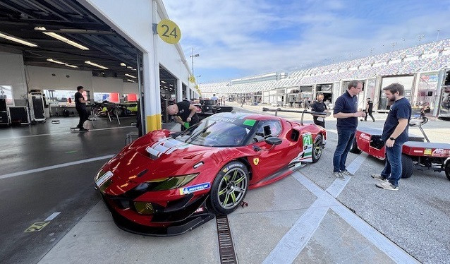 Ferrari en la Roar Before the Daytona 24