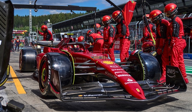 Ferrari realiza más de 1.000 ensayos de paradas en boxes
