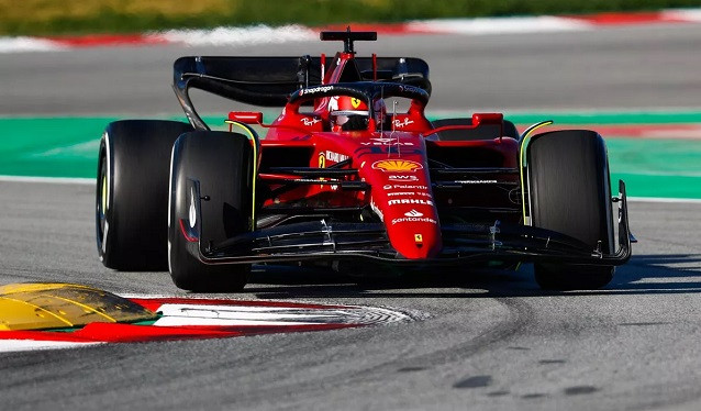 Ferrari trabaja en su sistema híbrido en los test de Pirelli…