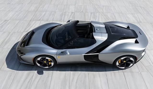 Nuevo Ferrari HC25
